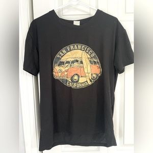 Women’s GraphiccT Shirt Size M/L